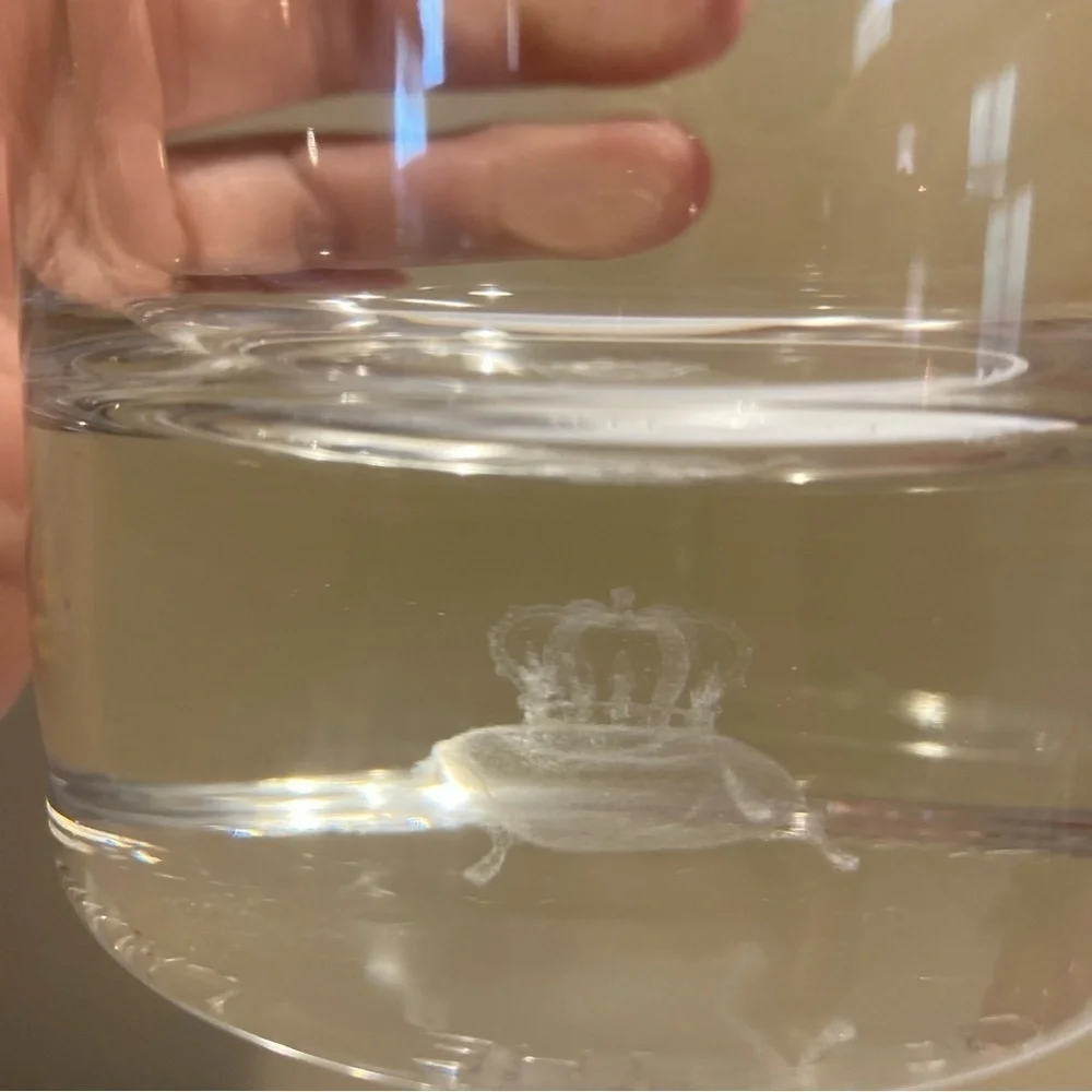 Crown Royal 3D Hologram Floating Pillow Etched Rocks Tumbler Glass